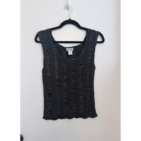 dressbarn Tops - VTG Y2K Dressbarn Black Smocked Popcorn Pleated Scoop Neck Tank Top Small